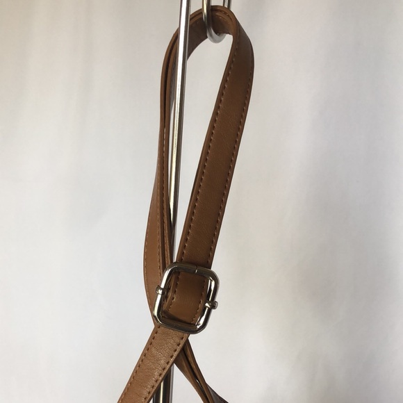 GIANI BERNINI caramel brown genuine buttery soft leather handbag. Adjust straps. - Picture 6 of 16